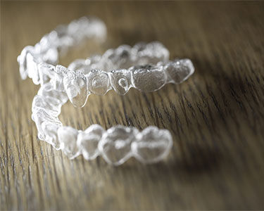 blog-featured-image-keeping-Invisalign-aligners-clean